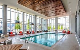 Global Luxury Suites East Boston